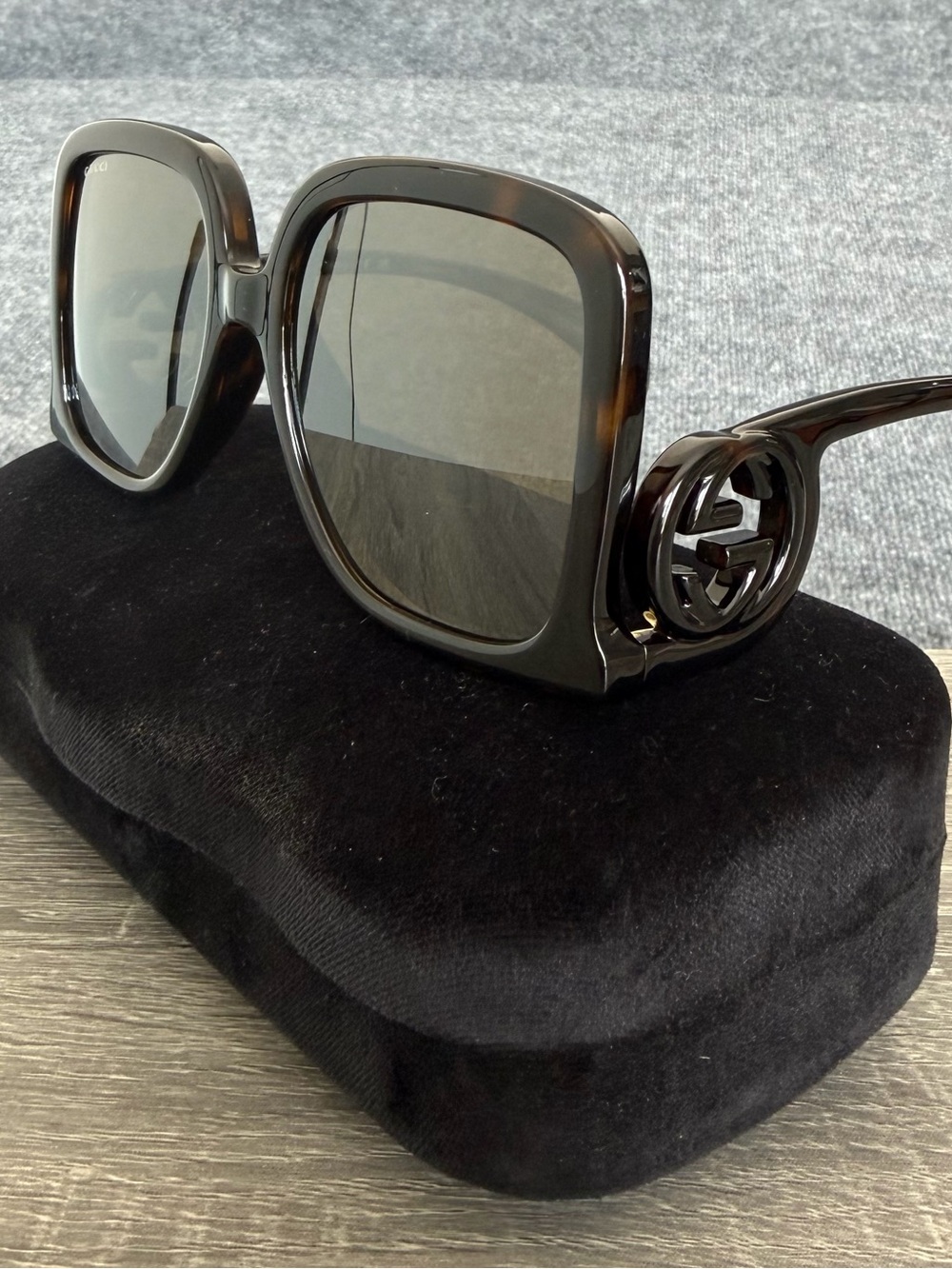 Gucci Women's Oversized Square Sunglasses in Dark Tortoiseshell